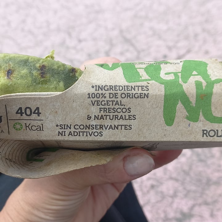 photo of Grand wich Roll con dip de eneldo shared by @vforvegan on  18 Oct 2023 - review