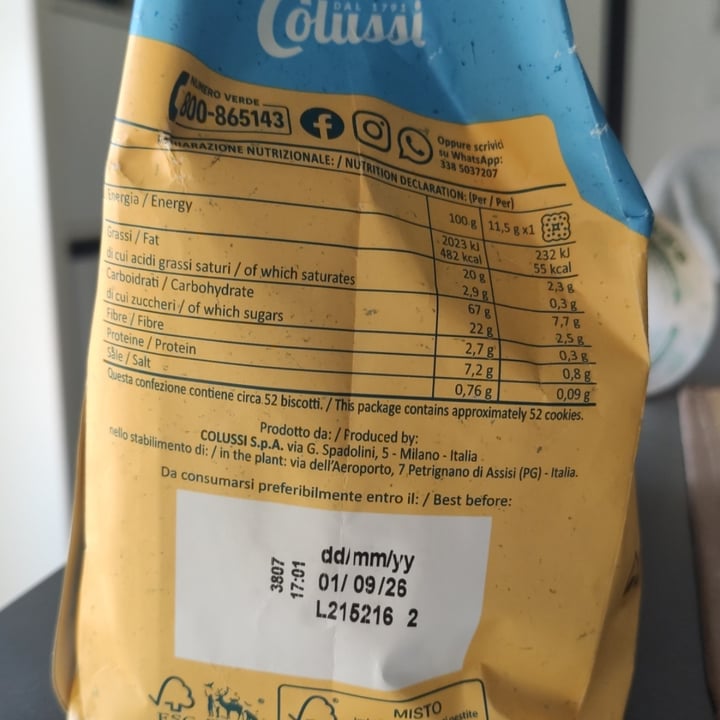 photo of Colussi biscotti con gocce di cioccolato shared by @semidichia on  08 Sep 2025 - review