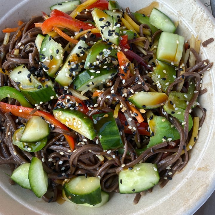 photo of Edgewater Beer Garden teriyaki noodle bowl shared by @krissyblackband on  04 Nov 2023 - review