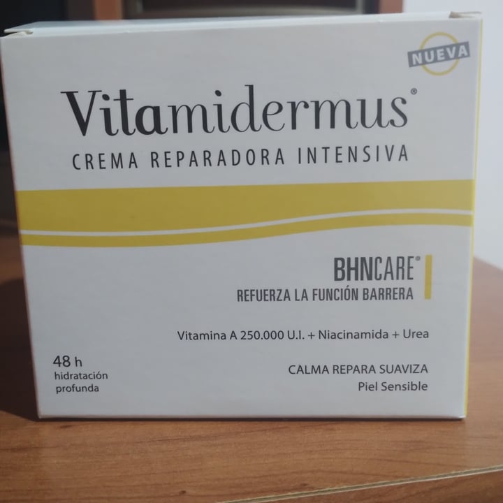 photo of Vitamidermus Crema reparadora intensiva shared by @sophiassv1616 on  22 Jan 2024 - review