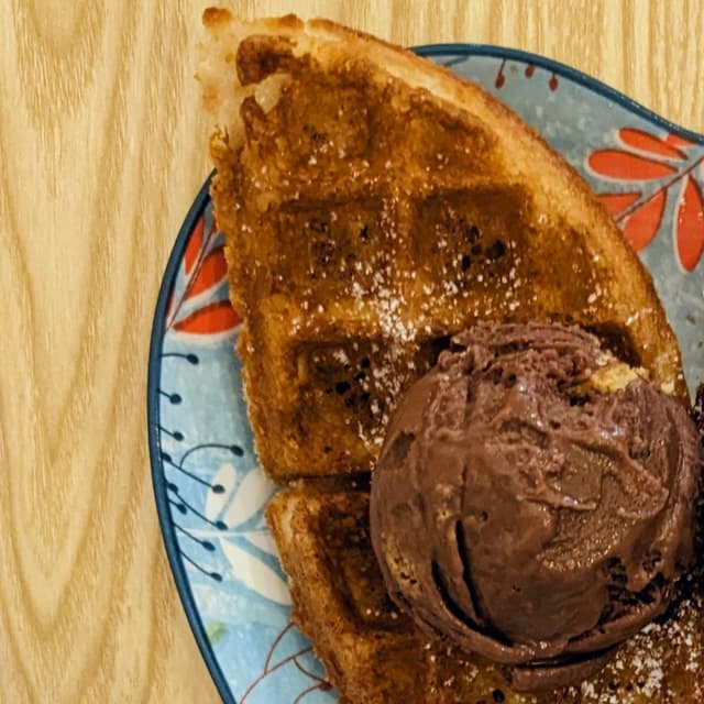 Photo of the dish “ferrero rocher scoop”
