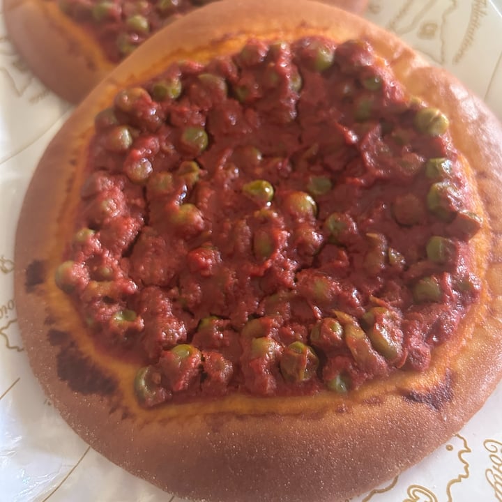 photo of Bar Pasticceria Millusiana di Briganti Giovanni Pizzette al Ragù Vegetale ( Pisellini E Pomodoro ) shared by @laveganasiciliana on  31 Jul 2025 - review