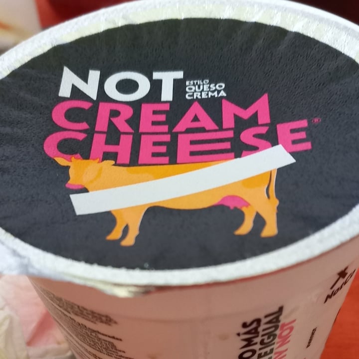 photo of NotCo cream cheese shared by @claucorazondesurylun on  12 Nov 2023 - review