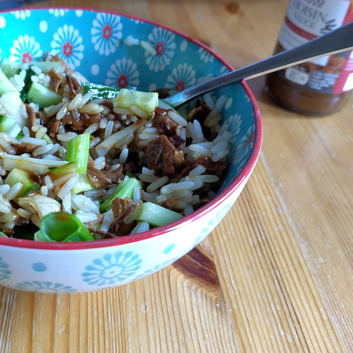 photo of Linda McCartney's Vegetarian Shredded Hoisin Duck shared by @lauraelizmcguire on  15 Jan 2024 - review