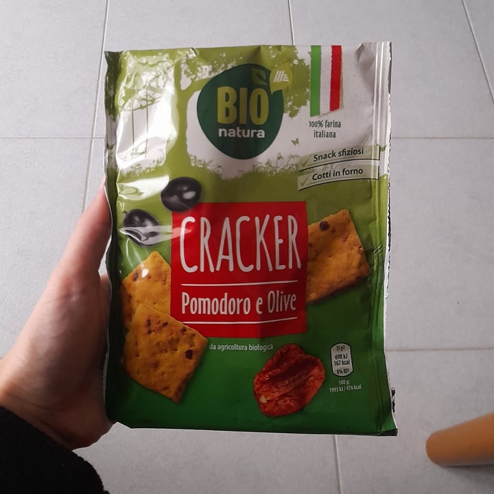 photo of Bio Natura cracker pomodoro e olive shared by @silviagiannotta on  06 Mar 2024 - review