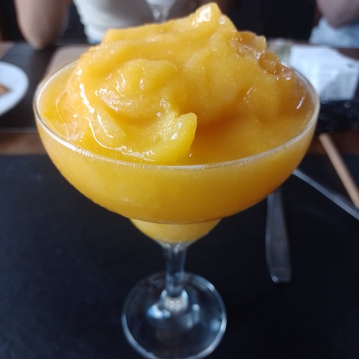 photo of Bar Central Frappé De Mango, Lima Y Naranja shared by @g77on on  27 Jan 2024 - review