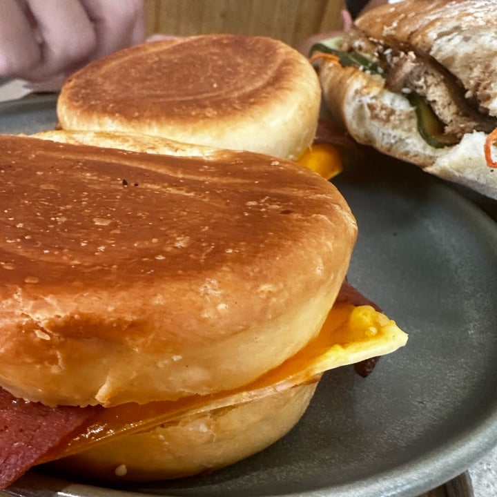 photo of Land & Monkeys Boulangerie-Pâtisserie Croissant shared by @supersarita85 on  05 Sep 2025 - review