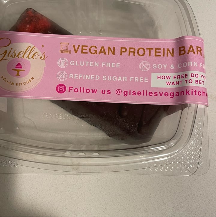photo of Giselle’s Vegan Kitchen Vegan Protein Bar shared by @islandbird on  24 Mar 2024 - review