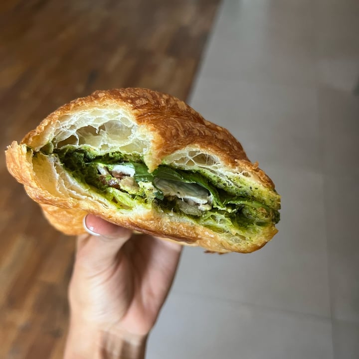 photo of Secret Spot Canggu Vegan Croissant With Pesto And Cheeze shared by @crueltyfreetan on  04 Dec 2023 - review