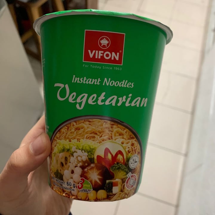 photo of Vifon vegetarian ramen shared by @orneherrera on  13 Aug 2025 - review