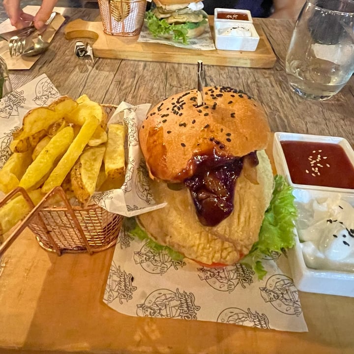 photo of El Chino Vegano Vegan Crunch BBQ shared by @andreapajuelom on  16 Jan 2025 - review