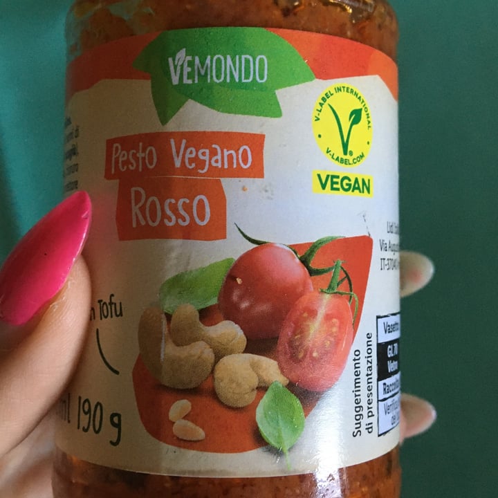 photo of Vemondo pesto vegano rosso shared by @nicotics on  30 Sep 2023 - review
