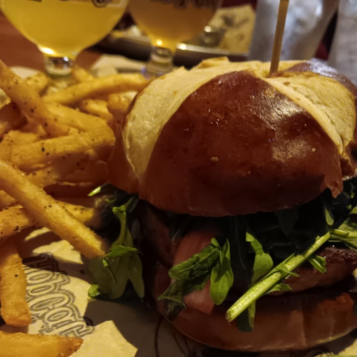 photo of HopCat Beyond The Burger shared by @ninetypercent on  17 Dec 2023 - review