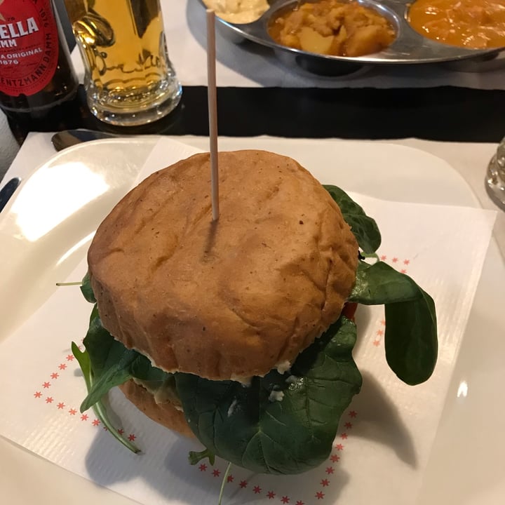 photo of Veggie Garden Burger vegana shared by @scottye on  06 Mar 2024 - review