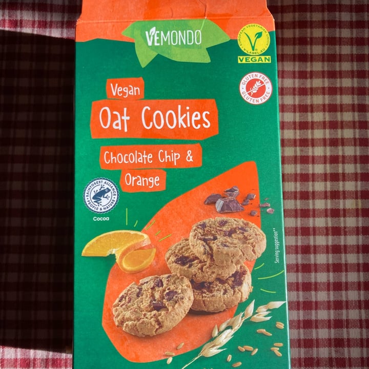 photo of Vemondo oat cookies chocolate chip & orange shared by @vegvaleria on  22 Jan 2024 - review