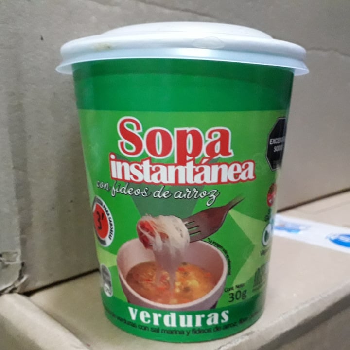 photo of ArgenDiet sopa instantanea verduras con fideos shared by @pinkvegan85 on  19 Aug 2024 - review