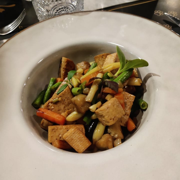 photo of Dr. Cat - Pet Lounge Bistrot Tofu Con Verdure E Salsa Ponzu shared by @michelanice on  24 Sep 2023 - review