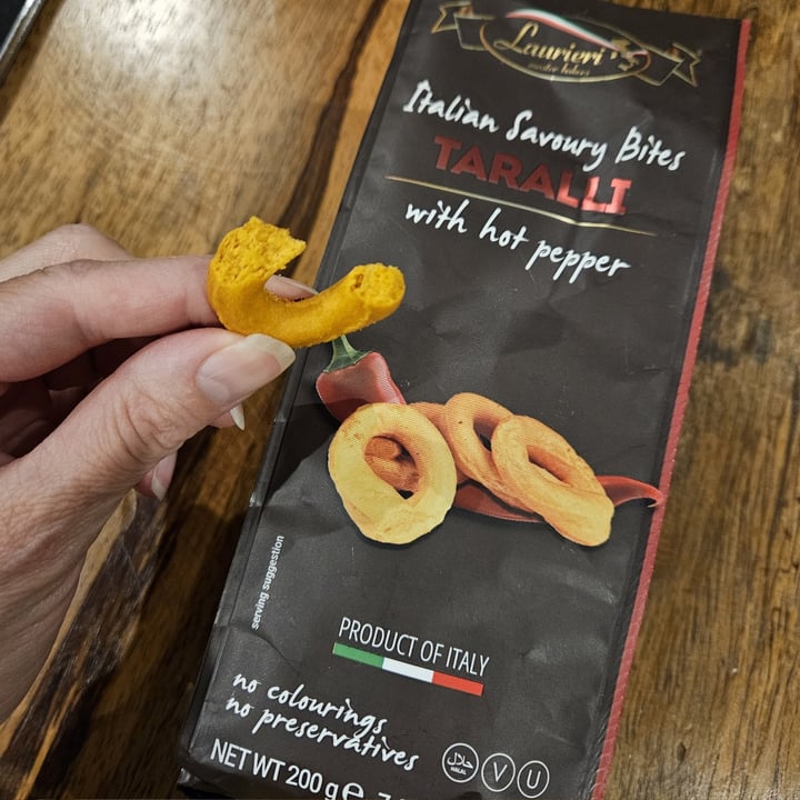 photo of Laurieri Taralli with hot pepper shared by @cdg2399 on  08 Sep 2025 - review