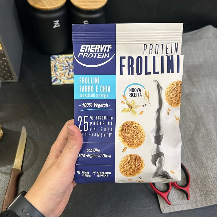 photo of Enervit Protein frollini farro e chia shared by @elelexx on  11 Jul 2024 - review
