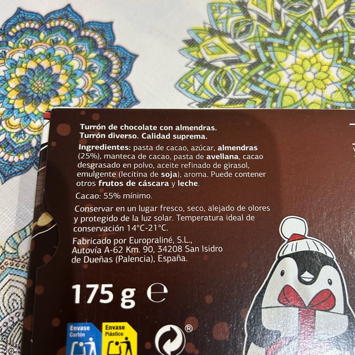 photo of Dia% Turrón de chocolate negro con almendras shared by @estelapolar on  18 Oct 2024 - review