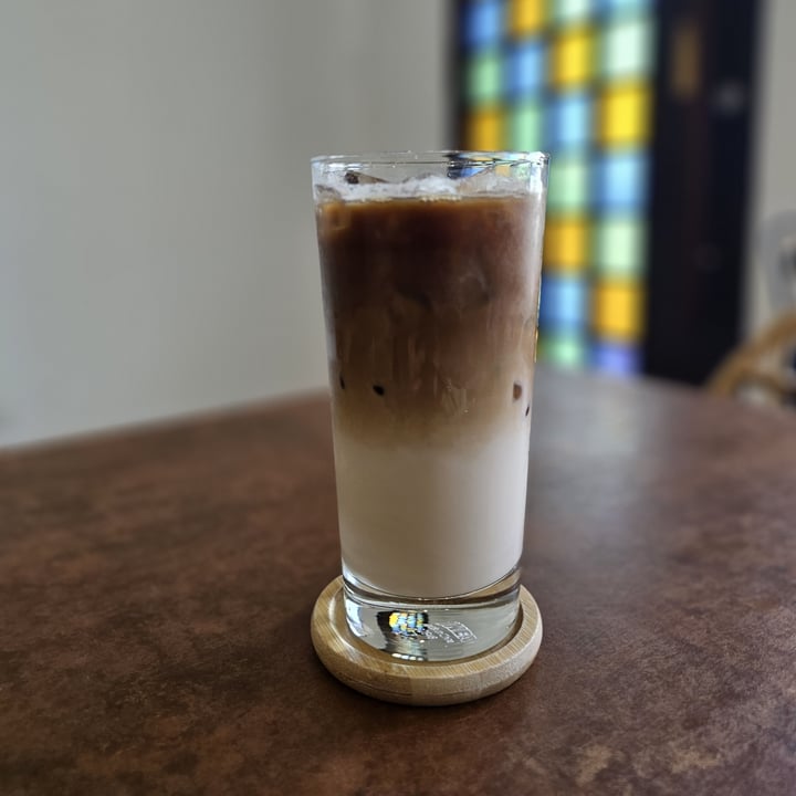 photo of Vine Cafe Salted Caramel Iced Oat Latte [Veganised] shared by @tnahar on  08 Oct 2023 - review