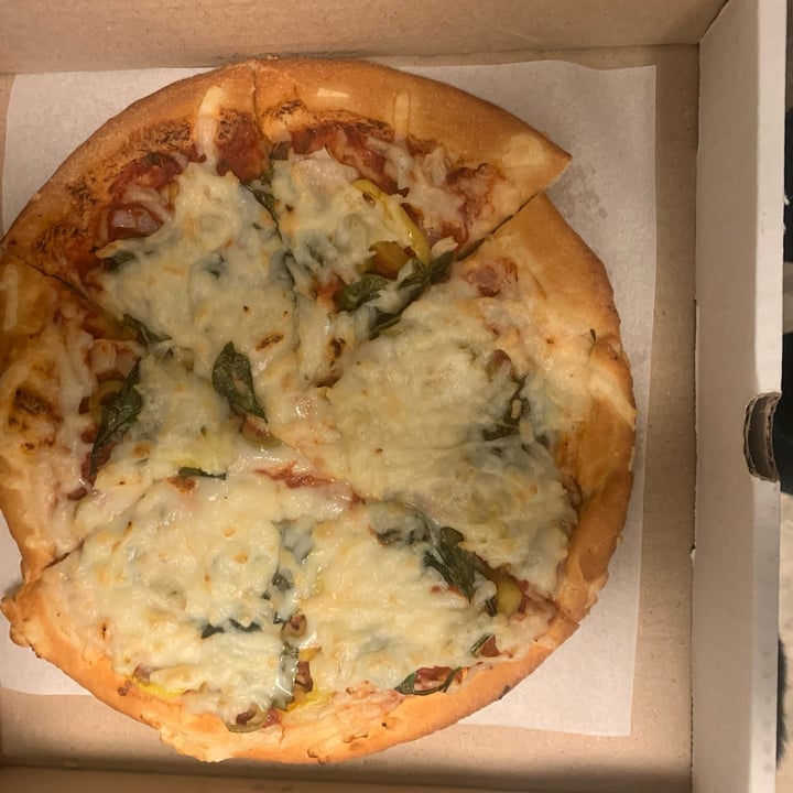 photo of Guiseppe's Pizza Vegan Veggie Pizza shared by @maddy-6 on  30 Mar 2024 - review