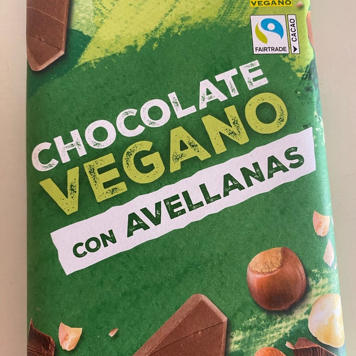 photo of Vemondo Chocolate vegano con avellanas shared by @estherdfv on  26 Apr 2024 - review