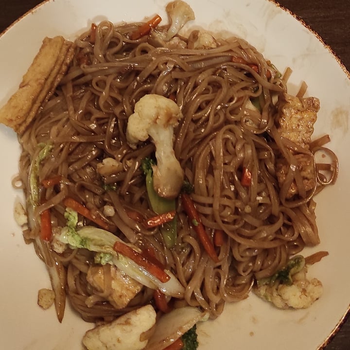 photo of Krua Siam Rice Noodles With Veggies And Tofu shared by @sumarhvonn on  24 Mar 2024 - review