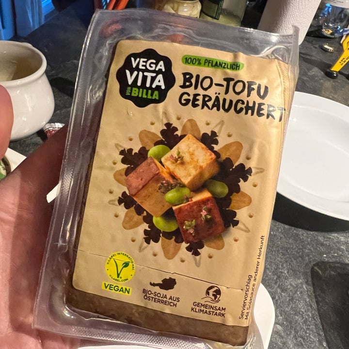 photo of Vegavita Bio tofu geräuchert shared by @annaleitner on  06 Jul 2024 - review