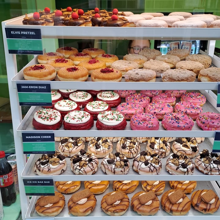 photo of Rodeo Doughnuts Ice Ice Bae Bae shared by @kristhesfiguz on  14 Nov 2023 - review