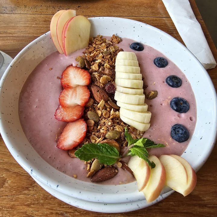 photo of Theera Healthy Bake Room CHIA & ACAI BREAKFAST BOWL shared by @toko on  26 Feb 2025 - review