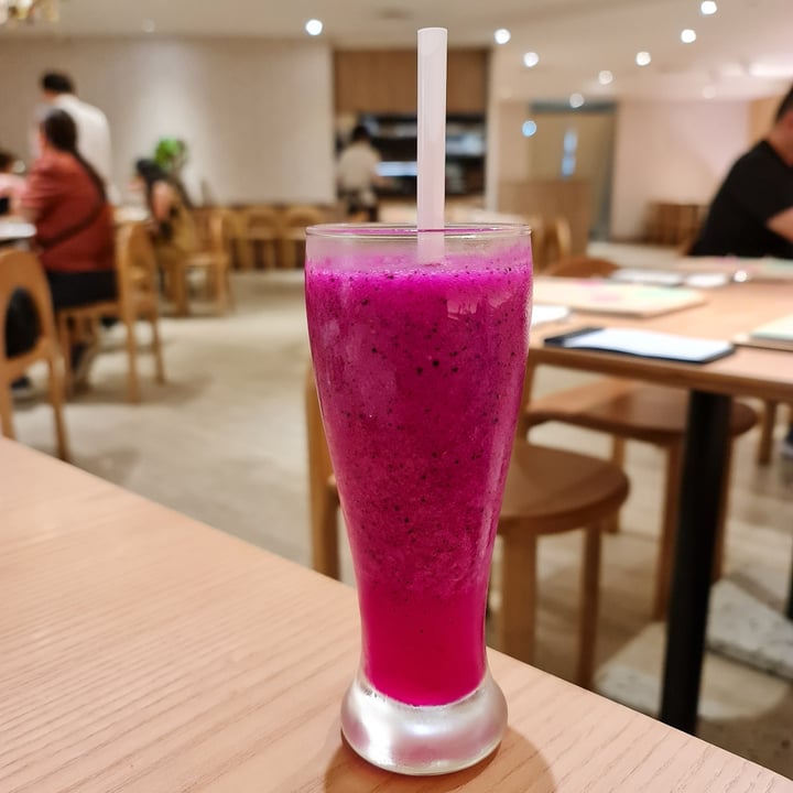 photo of SUFOOD Singapore Dragon Fruit and Soursop Juice shared by @parismelody on  20 Apr 2024 - review