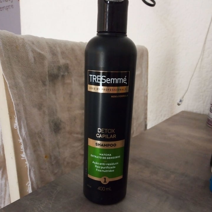 photo of TRESemmé Shampoo Detox Capilar shared by @andrezars on  13 Nov 2024 - review