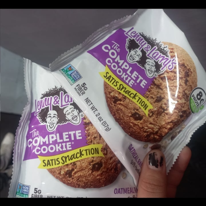 photo of Lenny & Larry’s The Complete Oatmeal Raisin Cookie shared by @borderline on  20 Feb 2024 - review