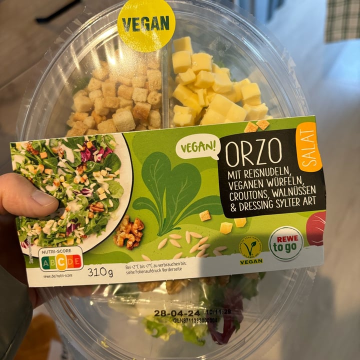 photo of Rewe To Go Orzo Salat shared by @cindylala on  27 Apr 2024 - review