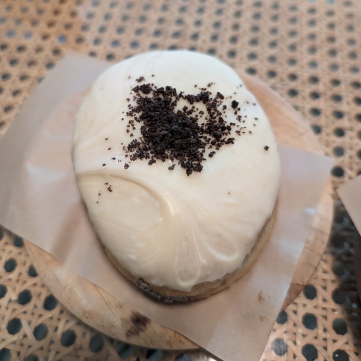 photo of Areca Bakery Donut de chocolate blanco y oreo shared by @emedemo on  31 Mar 2024 - review