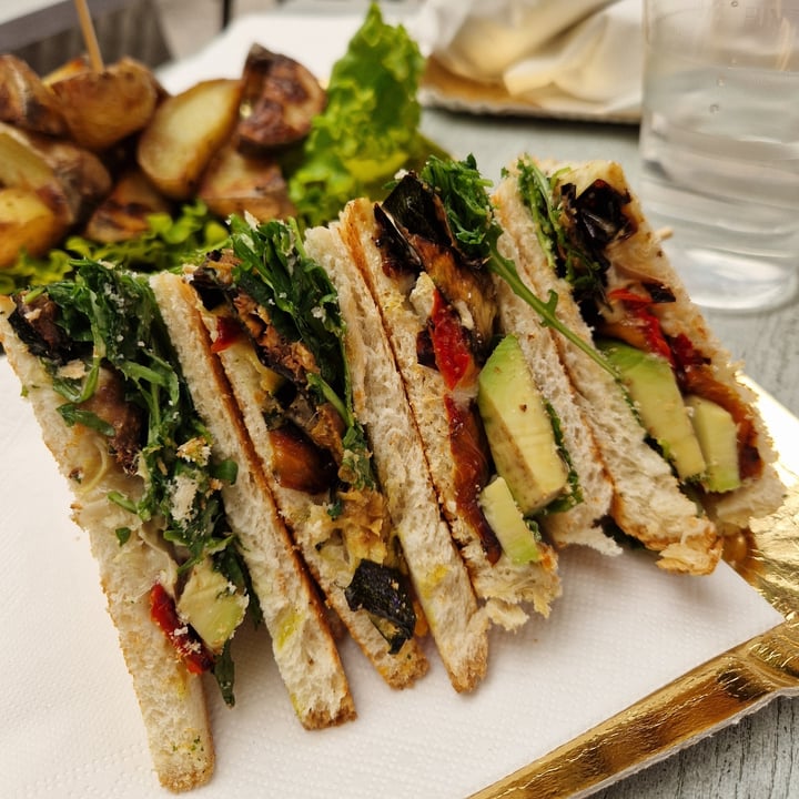 photo of Milani Toast Veg shared by @erika100 on  30 May 2025 - review