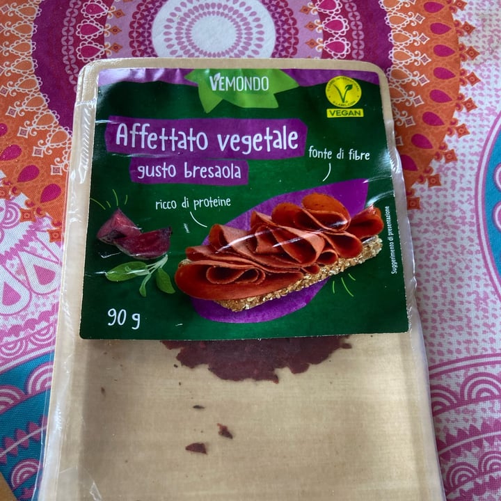 photo of Vemondo Affettato Vegetale Gusto Bresaola shared by @saraxcix on  26 Mar 2024 - review