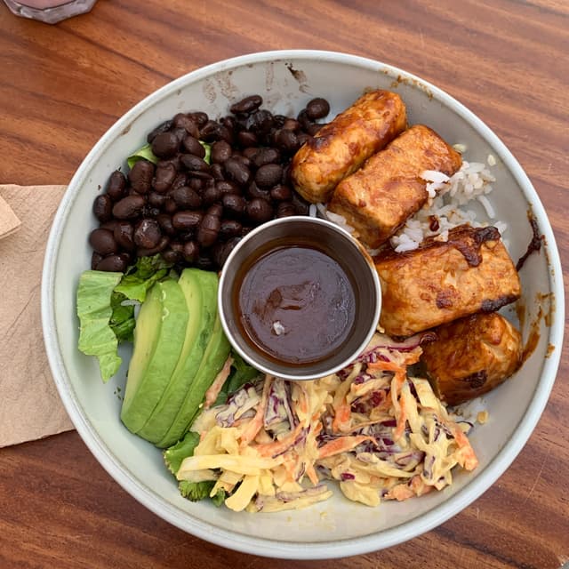 Photo of the dish “Bowl Tempeh BBQ”
