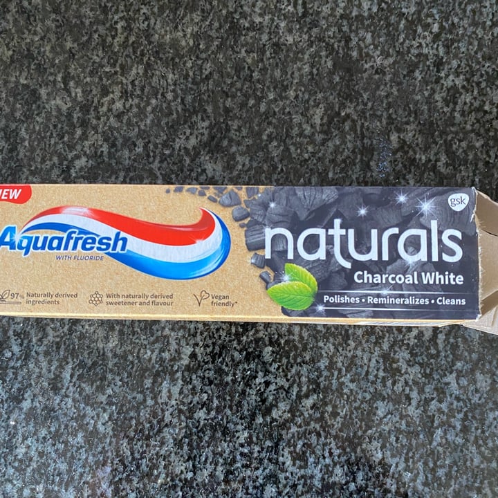 photo of Aquafresh Naturals Charcoal White shared by @lindybeukes60 on  27 Jun 2024 - review