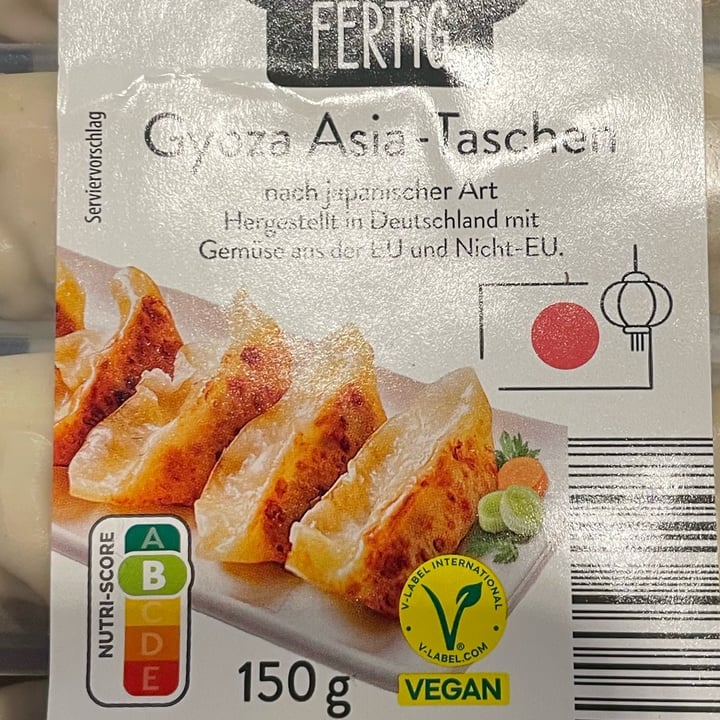 photo of Praktisch fertig Gyoza shared by @genuinegoose60 on  29 Sep 2025 - review