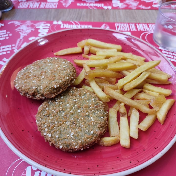 photo of Restaurant Els Amigos Hamburguesa Quinoa y Kale shared by @veggievallde on  12 Jun 2025 - review