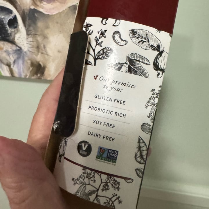 photo of Darë Smoked Cheddar Plant-Based Cheese Wedge shared by @onehungryvegan on  07 Oct 2025 - review