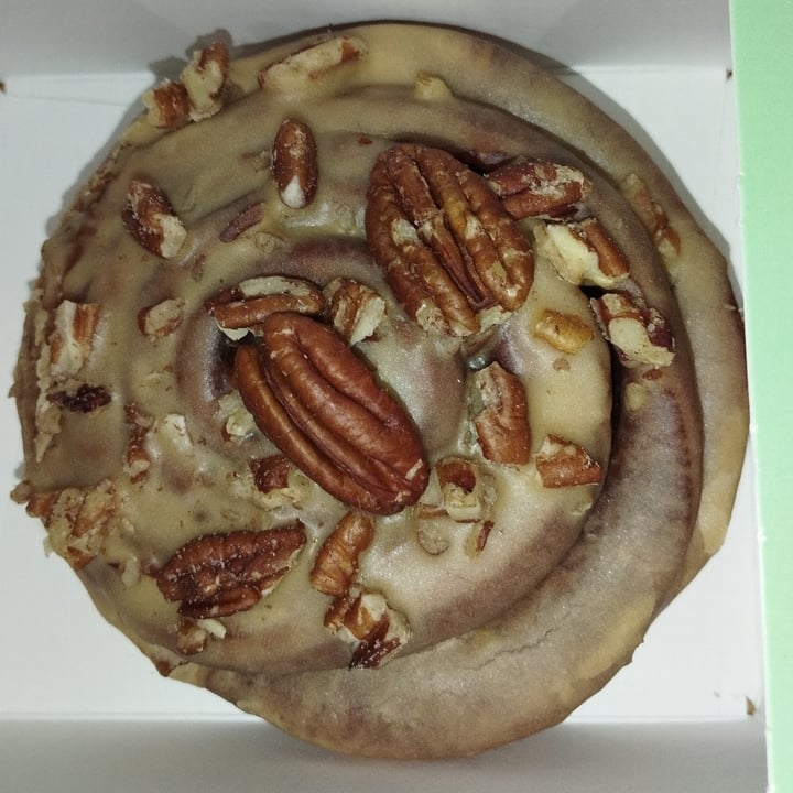 photo of Doughnut Time THE PECAN-CAN-CAN shared by @sunmoony on  10 Feb 2024 - review