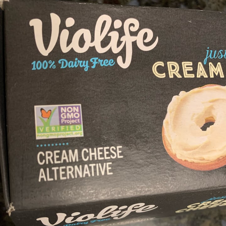 photo of Violife Original cream cheese shared by @rochi09 on  10 Aug 2024 - review