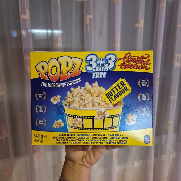 photo of Popz Microwave popcorn butter Flavor shared by @flouredfingers on  01 Jul 2025 - review