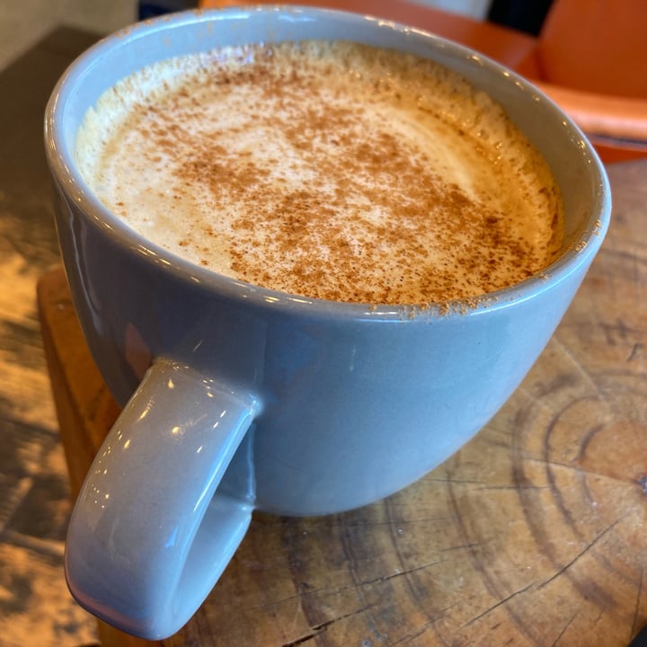 photo of Better Things vegan bullet latte shared by @raatz on  18 Aug 2023 - review
