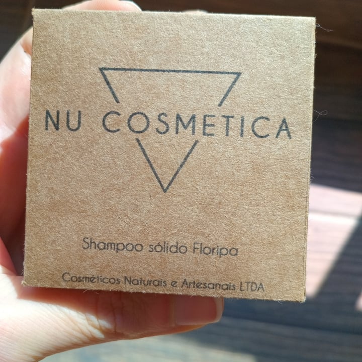 photo of Nu cosmética Shampoo sólido de carvão, bamboo e mentol orgânico e vegano – Floripa shared by @primagopa on  05 Dec 2024 - review