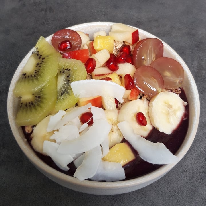 photo of Ekylibre Saint-Georges Acai Bowl shared by @isabela99 on  19 Oct 2023 - review