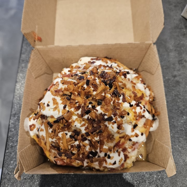 photo of Cinnaholic Pizza Roll shared by @angelaisneato on  06 Jan 2025 - review
